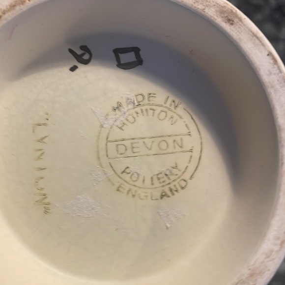 1930s Honiton Devon English Pottery Hand Painted “Lymton” Floral Pitcher - Picture 6 of 7